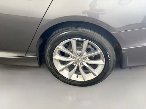 Used 2022 Honda Accord LX image 23