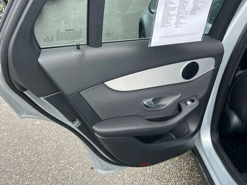 Used 2022 Mercedes-Benz GLC 300 4MATIC image 12