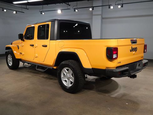 Used 2021 Jeep Gladiator Sport AWD/4WD image 5