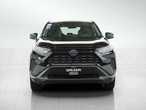 Used 2019 Toyota RAV4 LE w/ Carpet Mat Package AWD/4WD image 8