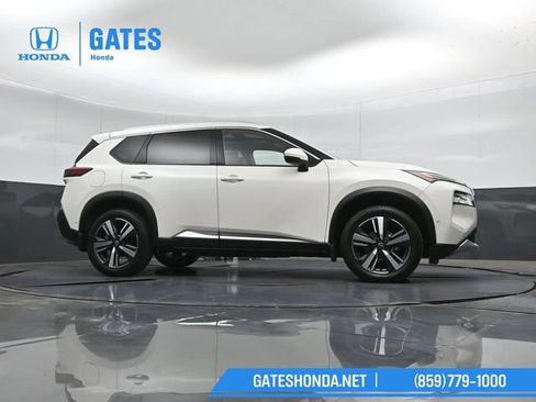 Used 2023 Nissan Rogue Platinum w/ Platinum Premium Package AWD/4WD image 39