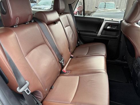 Used 2016 Toyota 4Runner Limited AWD/4WD image 90