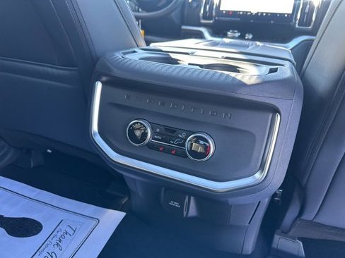 New 2026 Ford Expedition Platinum image 15