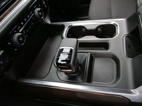 Used 2025 Chevrolet Silverado 1500 RST AWD/4WD image 19