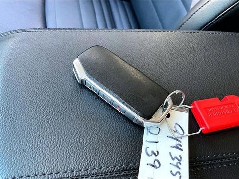 Used 2025 Kia Sportage SX Prestige image 32