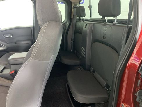 Used 2022 Nissan Frontier SV image 31