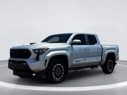 Used 2024 Toyota Tacoma TRD Sport w/ TRD Sport Premium Package AWD/4WD image 2