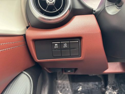 Used 2019 MAZDA MX-5 Miata Grand Touring RWD image 24