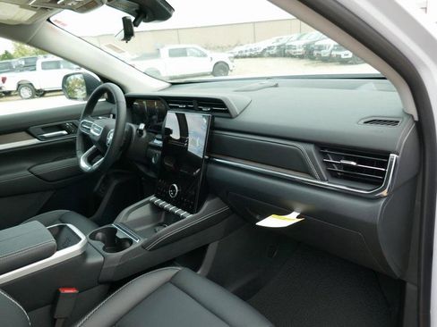 New 2026 GMC Terrain Denali image 9