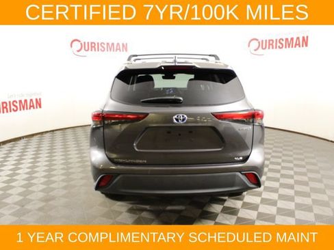 Used 2022 Toyota Highlander XLE AWD/4WD image 7