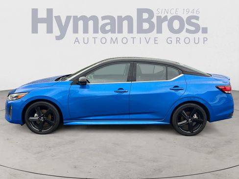 Certified 2024 Nissan Sentra SR w/ Trunk Package image 7