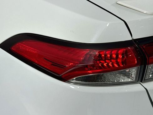 Used 2020 Toyota Corolla SE FWD image 33