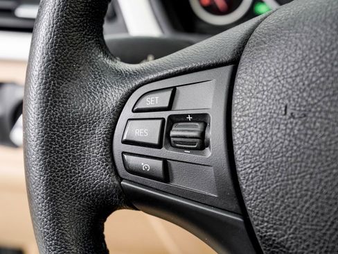 Used 2016 BMW 320i xDrive 320i xDrive image 13