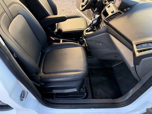 Used 2022 Ford Transit Connect XL image 17