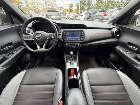 Used 2021 Nissan Kicks SR w/ SR Premium Package FWD image 13