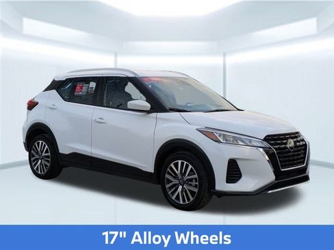 Used 2023 Nissan Kicks SV image 9