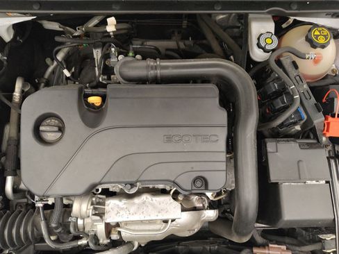 Used 2020 Chevrolet Malibu LT FWD image 30
