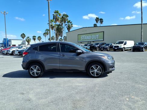 Used 2022 Honda HR-V EX image 9
