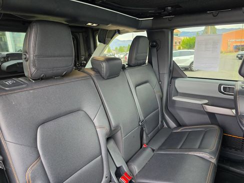 Used 2021 Ford Bronco Badlands AWD/4WD image 13