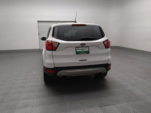 Used 2019 Ford Escape SE image 6