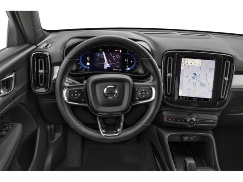 Used 2024 Volvo XC40 B5 Plus w/ Protection Package Premier AWD/4WD image 4