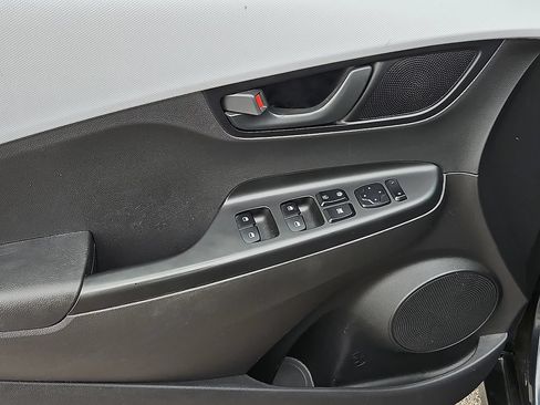Used 2021 Hyundai Kona SE AWD/4WD image 20