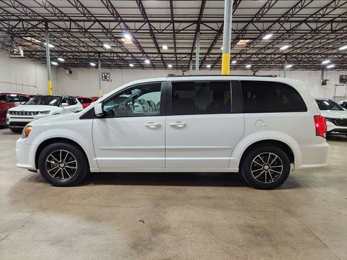 Used 2017 Dodge Grand Caravan GT image 7