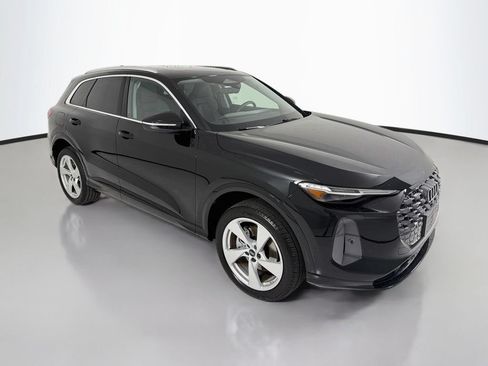 Used 2025 Audi Q5 Premium Plus AWD/4WD image 1