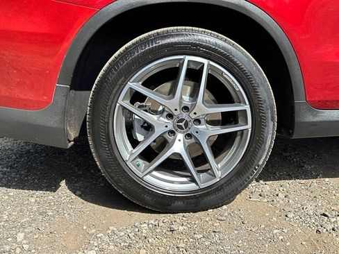 Used 2017 Mercedes-Benz GLC 300 4MATIC image 32