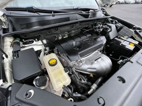 Used 2012 Toyota RAV4 FWD w/ Value Pkg image 26