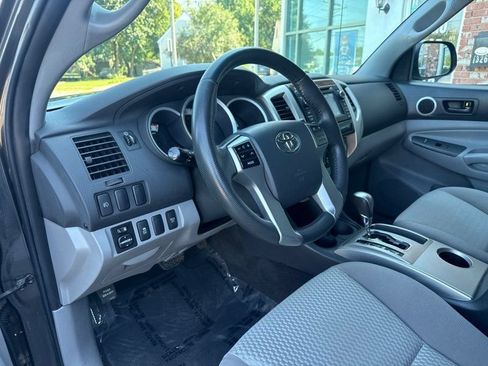 Used 2013 Toyota Tacoma 4x4 Double Cab w/ SR5 Pkg image 10