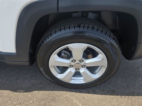 Used 2018 Jeep Compass Latitude w/ Popular Equipment Group AWD/4WD image 26