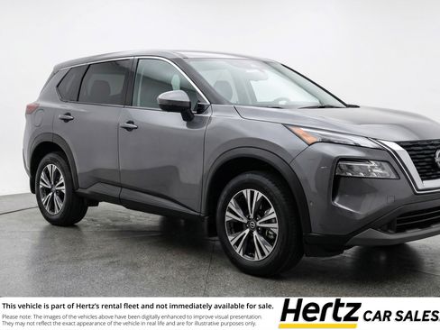 Used 2025 Nissan Rogue SV image 1