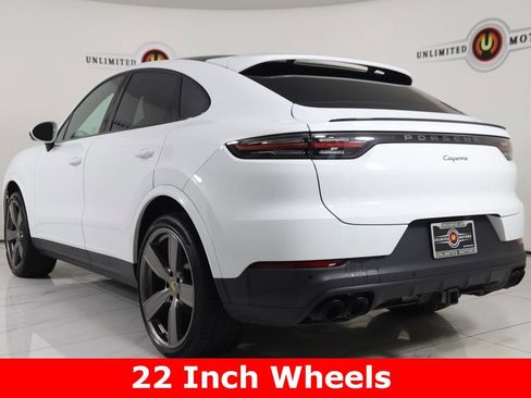 Used 2023 Porsche Cayenne Coupe image 4