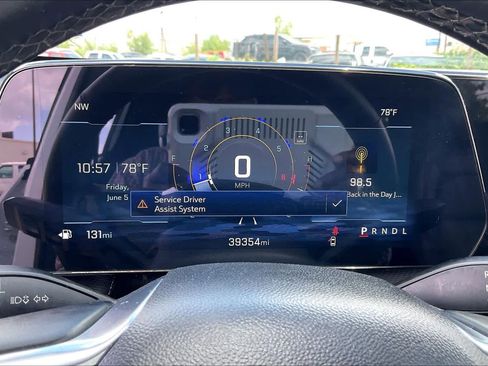 Used 2026 Chevrolet Equinox LT w/ Convenience Package II FWD image 27