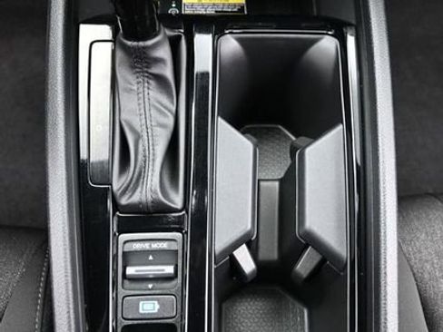 Used 2025 Honda Accord Sport image 16