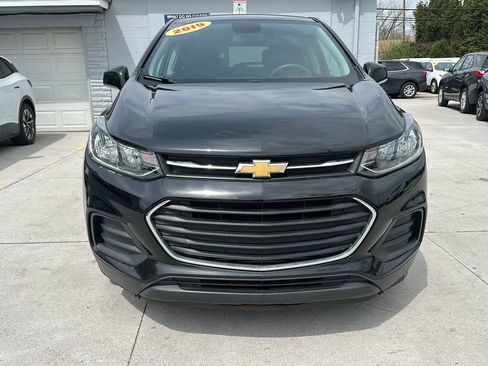 Used 2019 Chevrolet Trax LS w/ Tint and Cruise Package FWD image 2