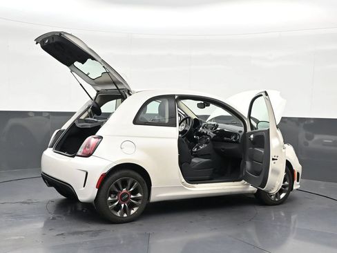 Used 2019 FIAT 500 Pop w/ Urbana Appearance Package FWD image 30