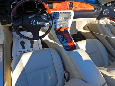 Used 2009 Lexus SC 430 Convertible image 28