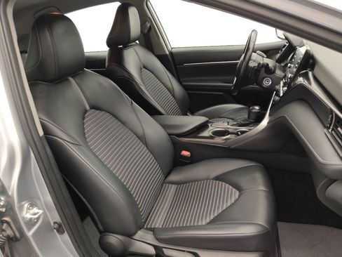 Used 2023 Toyota Camry SE FWD image 21
