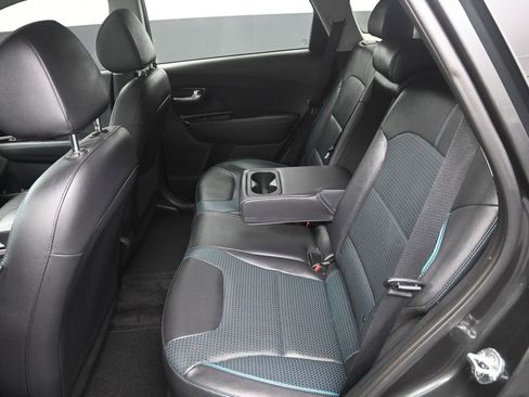 Used 2021 Kia Niro EX Premium image 29