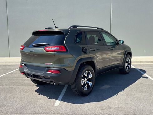 Used 2015 Jeep Cherokee Trailhawk w/ Comfort/Convenience Group AWD/4WD image 6