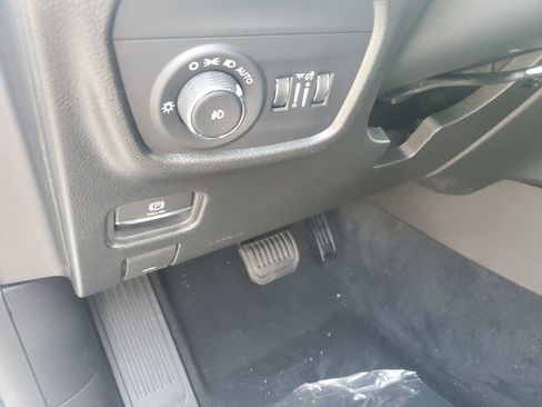 New 2025 Jeep Grand Cherokee Limited w/ Black Appearance Package AWD/4WD image 12