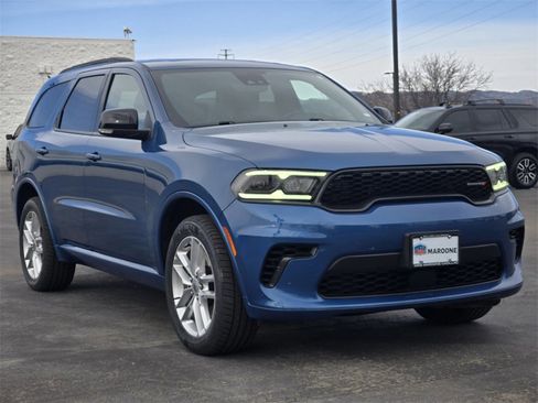 Used 2024 Dodge Durango GT image 2