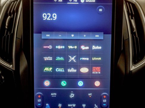 Used 2024 Ford Edge ST w/ Equipment Group 401A AWD/4WD image 25