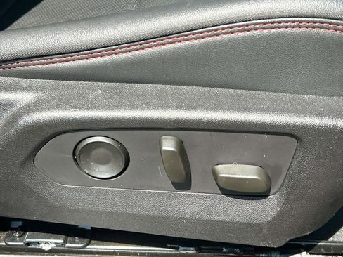 Certified 2024 GMC Canyon AT4X image 25