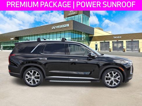 Used 2022 Hyundai Palisade SEL w/ Premium Package image 4