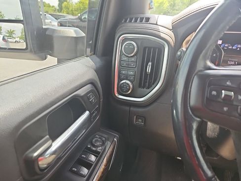 Used 2020 GMC Sierra 3500 Denali w/ Denali Ultimate Package AWD/4WD image 22