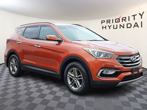 Used 2017 Hyundai Santa Fe Sport FWD image 3