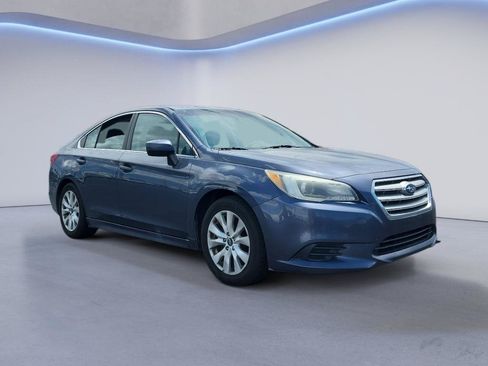 Used 2017 Subaru Legacy 2.5i Premium AWD/4WD image 3